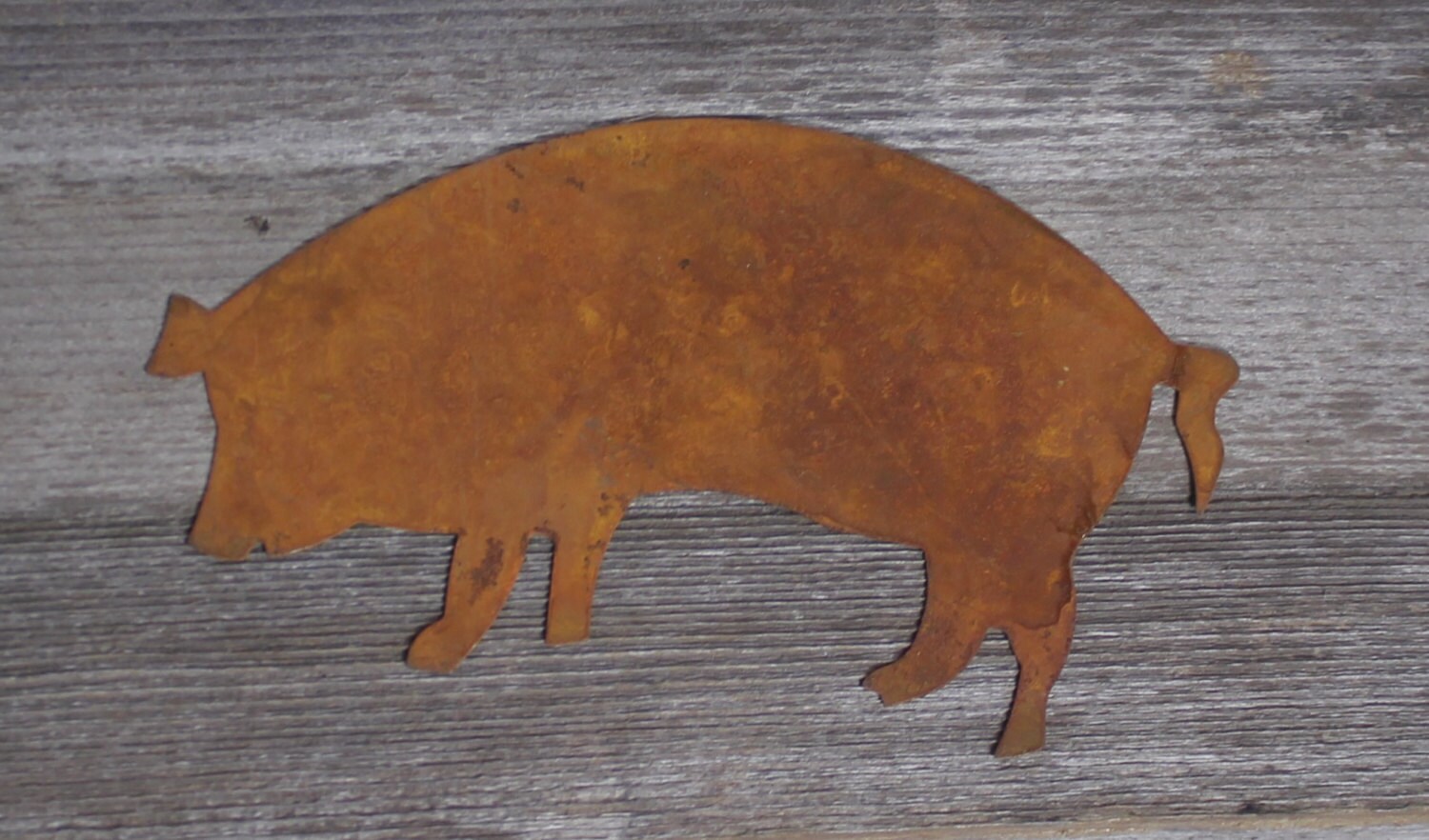 Rusty Metal Pig Pig Embellishment Farm Pig