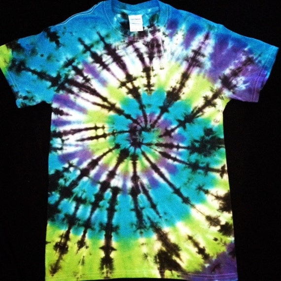 Items similar to Tie Dye Spiral T-shirt - Green, Purple, Blue, Black on ...