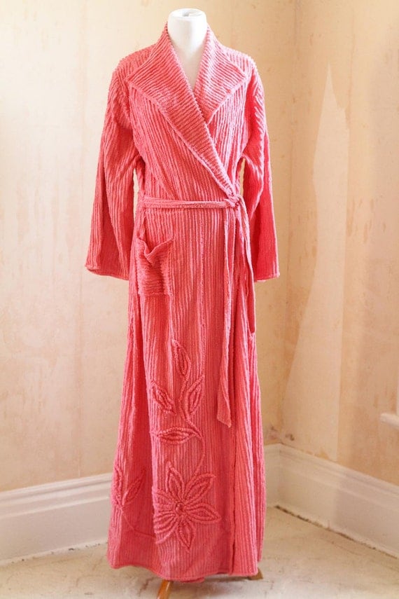 Vintage Pink Chenille Robe Housecoat 1940s 1059s Size