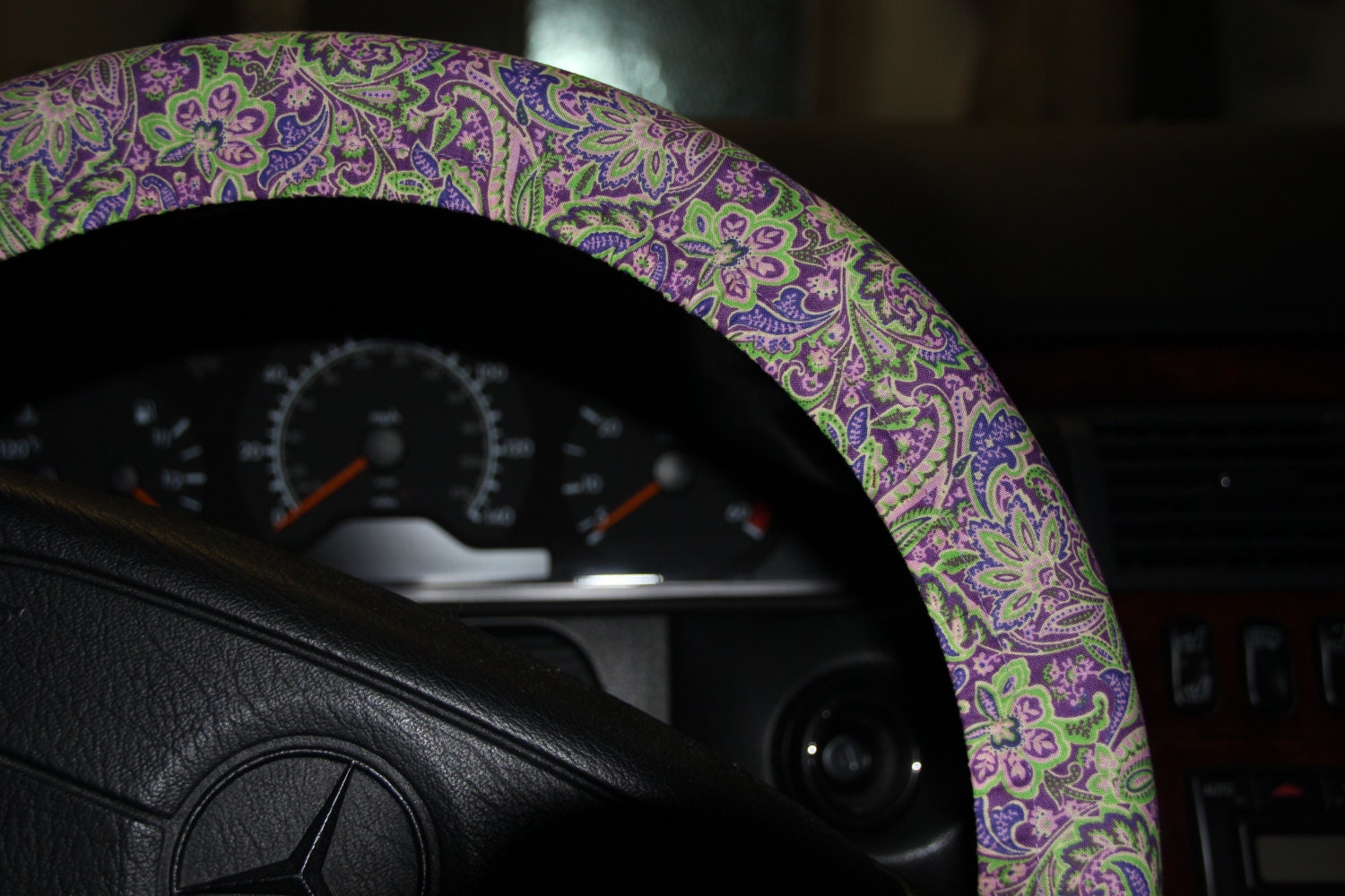 Floral Steering wheel Cover. Purple Floral Wheel Cover