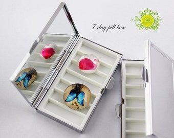 7 day pill box, Pill case, 7 day pill case, Retro pill case, Pill box, 7 sections, Retro Rectangle Pill container,Metal pill case