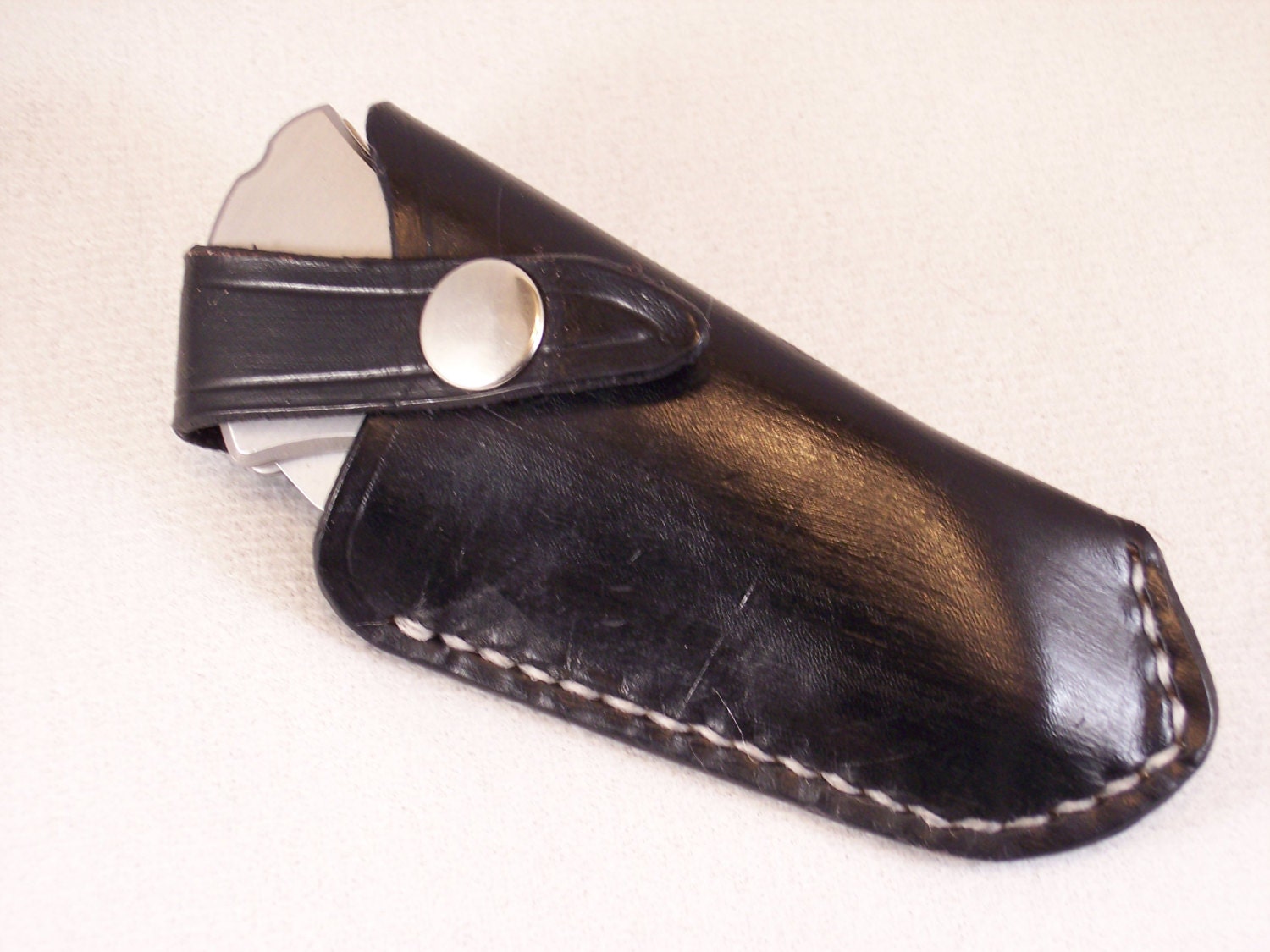 Handcrafted leather knife case. Black with chrome by WesleyLeather