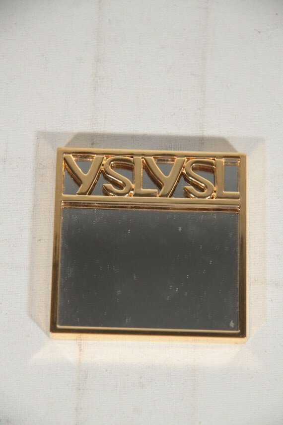 YVES SAINT LAURENT ysl Vintage Gold metal vanity Compact by ciocci