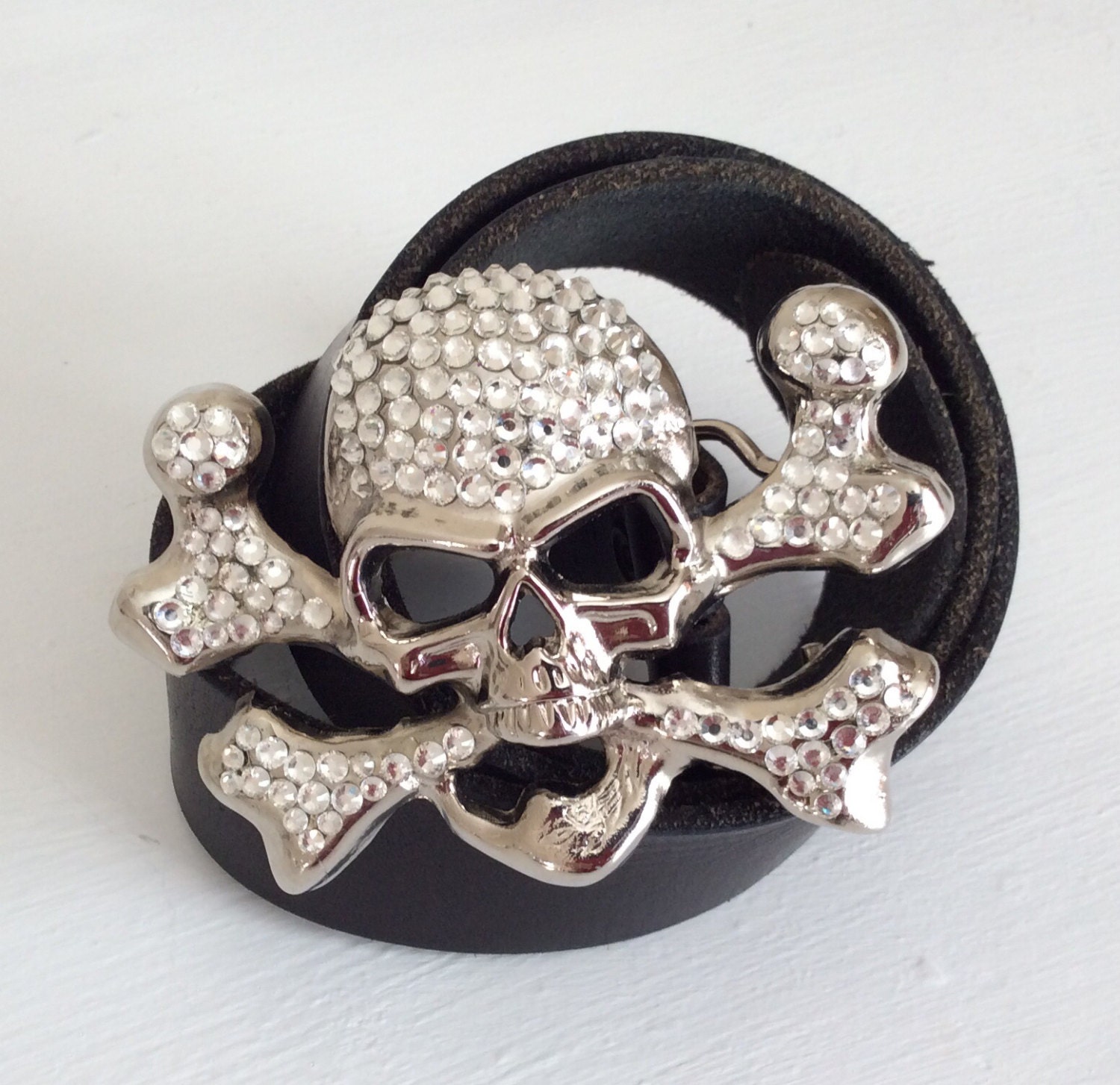 Crystal Skull And Crossbones Bling Belt Buckle