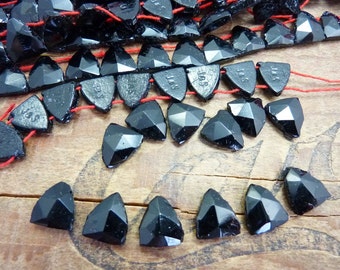 Antique Mourning Jet Glass Beads 10mm Shield (12) JET114