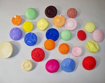 25 Large, Colorful, Shank Buttons, Lot 2665 (Free US Shipping)