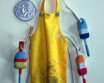 Fishing Apron with 3 Buoys 1:12 scale