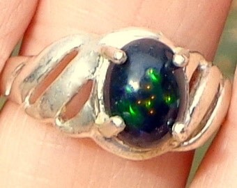 Opal engagement rings nz