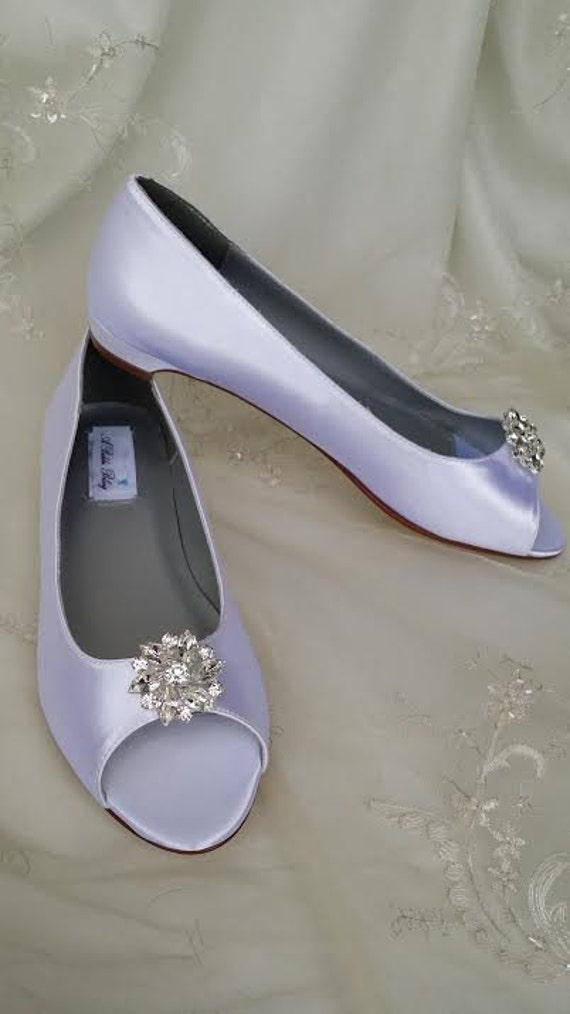Shoes Kitten Heel Bridal Shoes with Crystal Brooch Dyeable Shoes ...