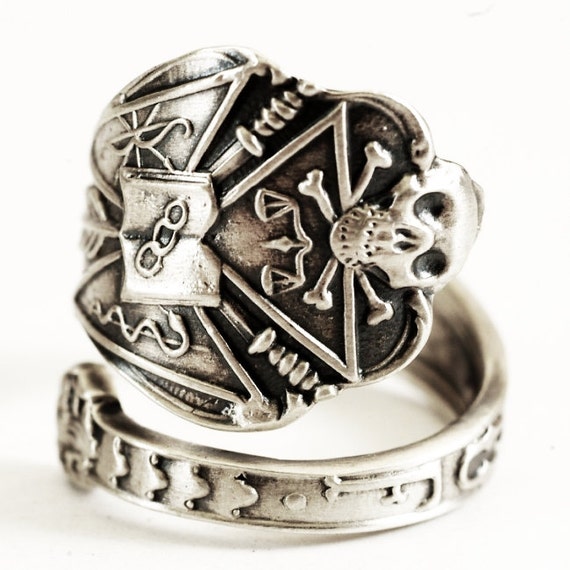 Skull Order of the Odd Fellows IOOF Spoon Ring in Masonic