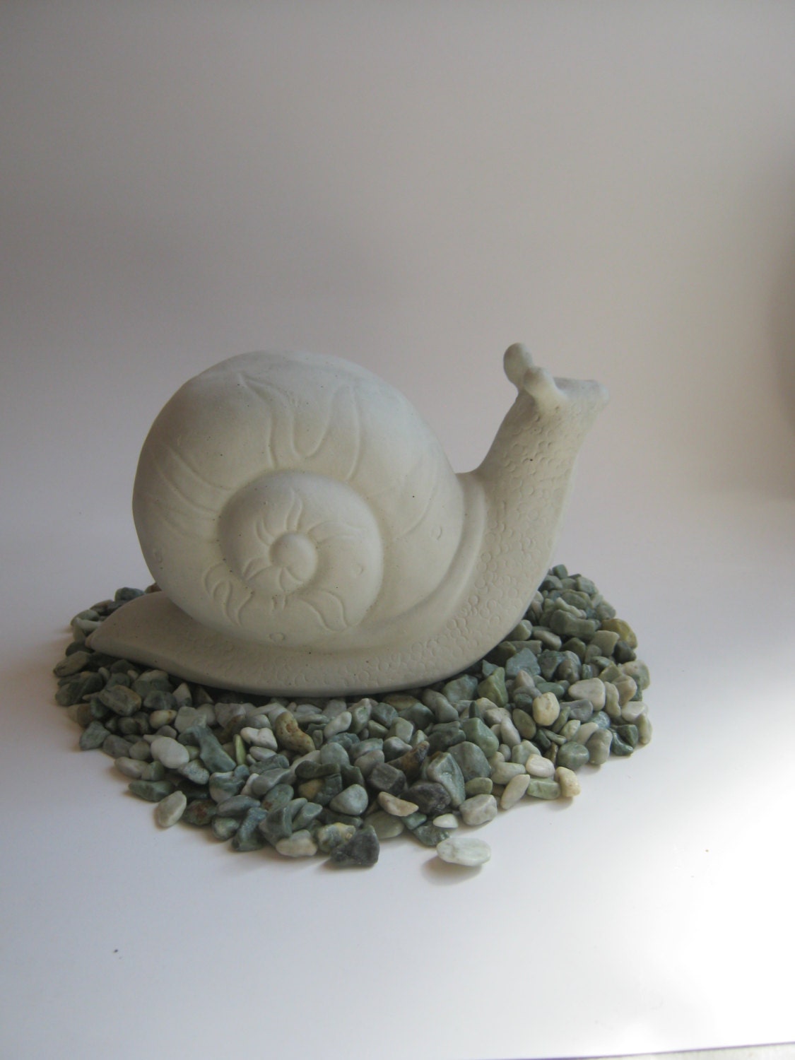 garden snail statue