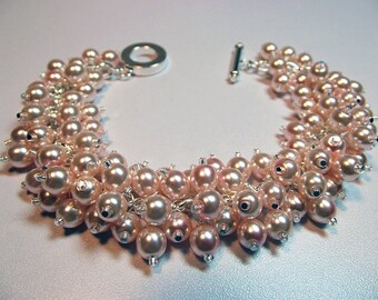 Pink Pearl Bracelet, Christmas Gift, Mom Sister Aunt Grandmother Girlfriend Bridesmaid Jewelry Gift
