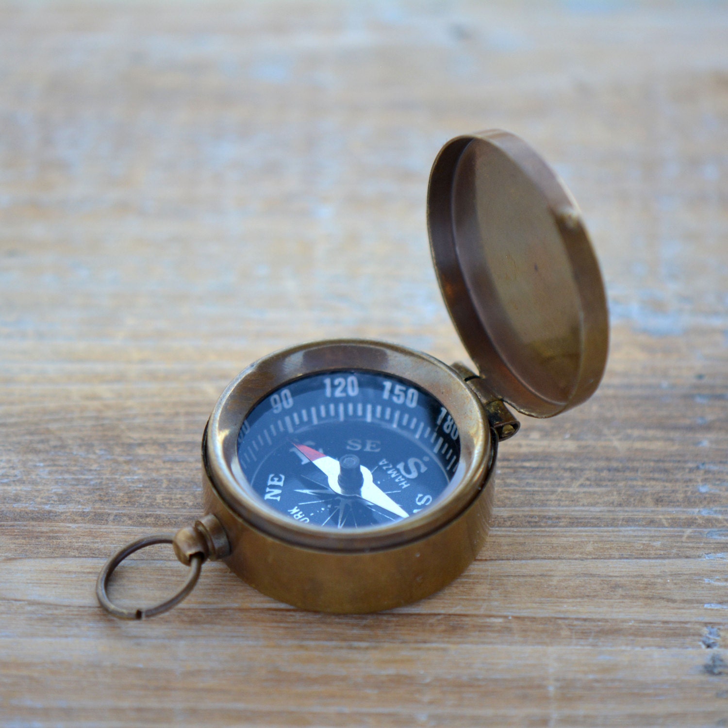 Small Compass Pendant with Closing Lid WORKING Compass Glass