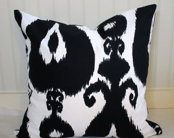IN STOCK / Black and White IKat Pillow Cover / 20 X 20 / Same fabric both sides
