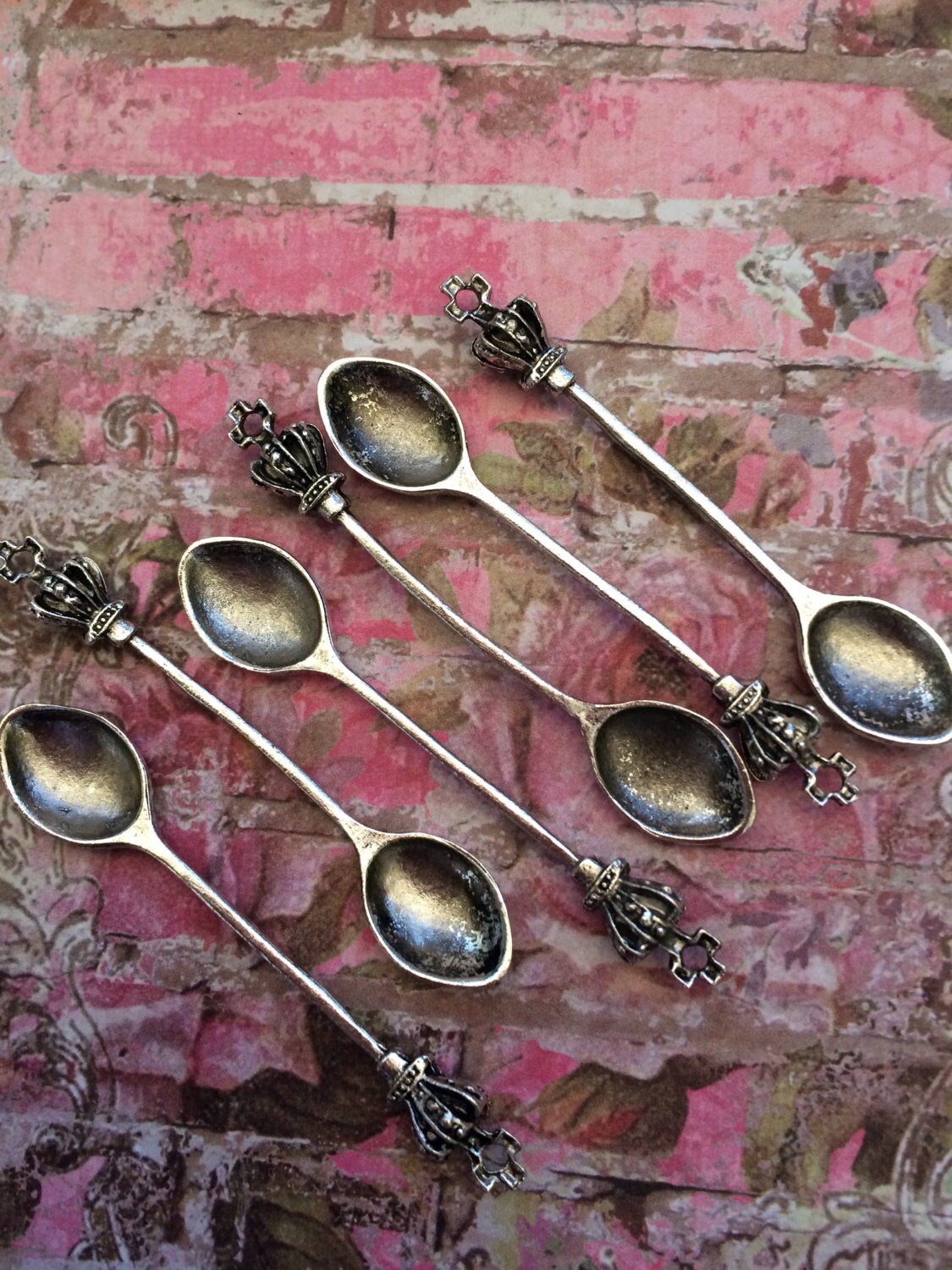 Born With A Silver Spoon Victorian Spoon Charms 25 Count