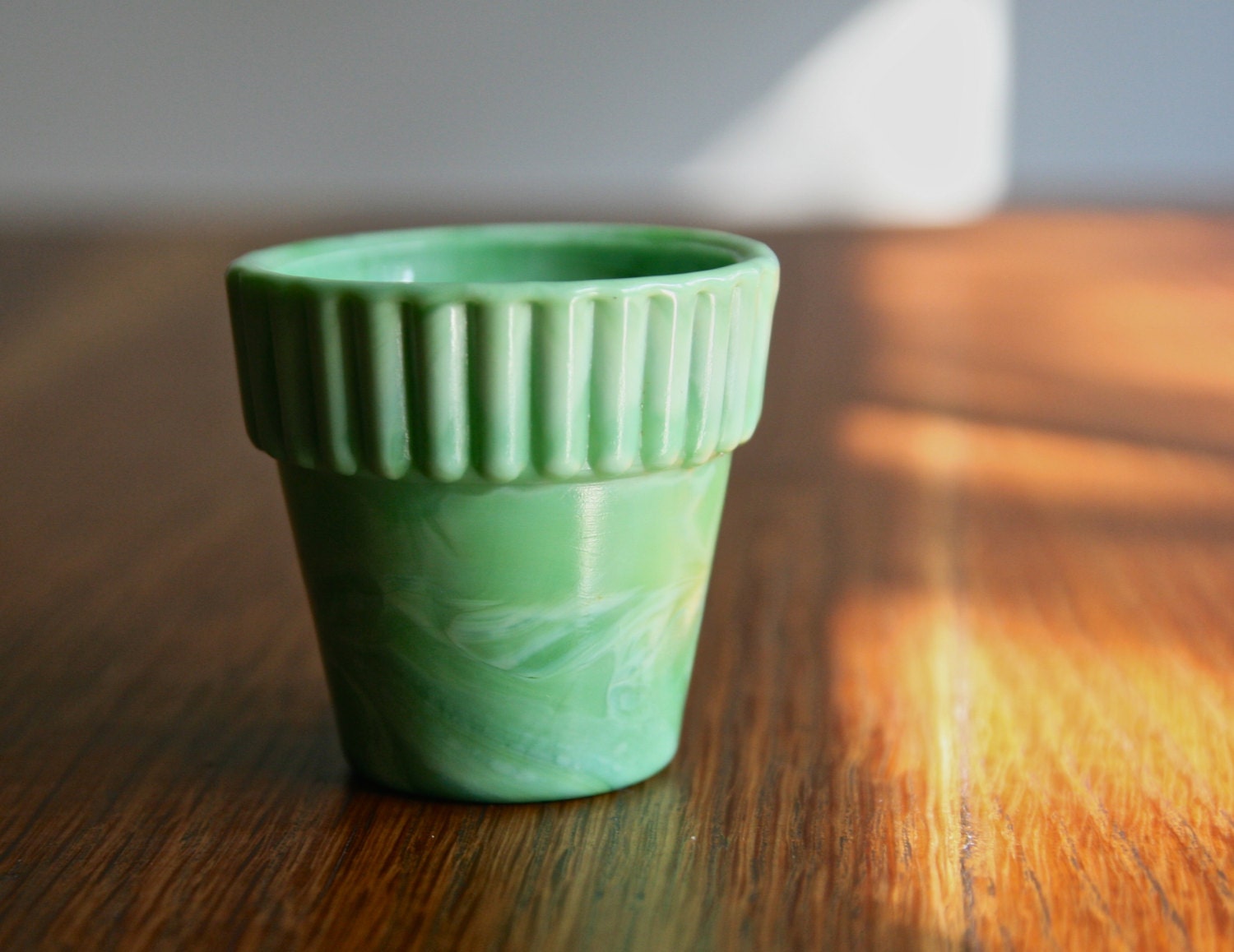 Vintage Akro Jadeite Green Glass Flower Pot made in USA
