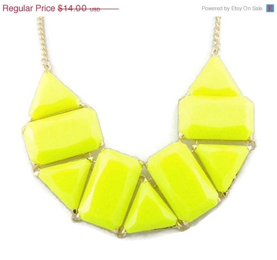 Yellow Chunky Necklace, Yellow Necklace, Yellow bib Necklace, Chunky Bib Statement Necklace, Unique Necklace, Anthropologie, J.Crew