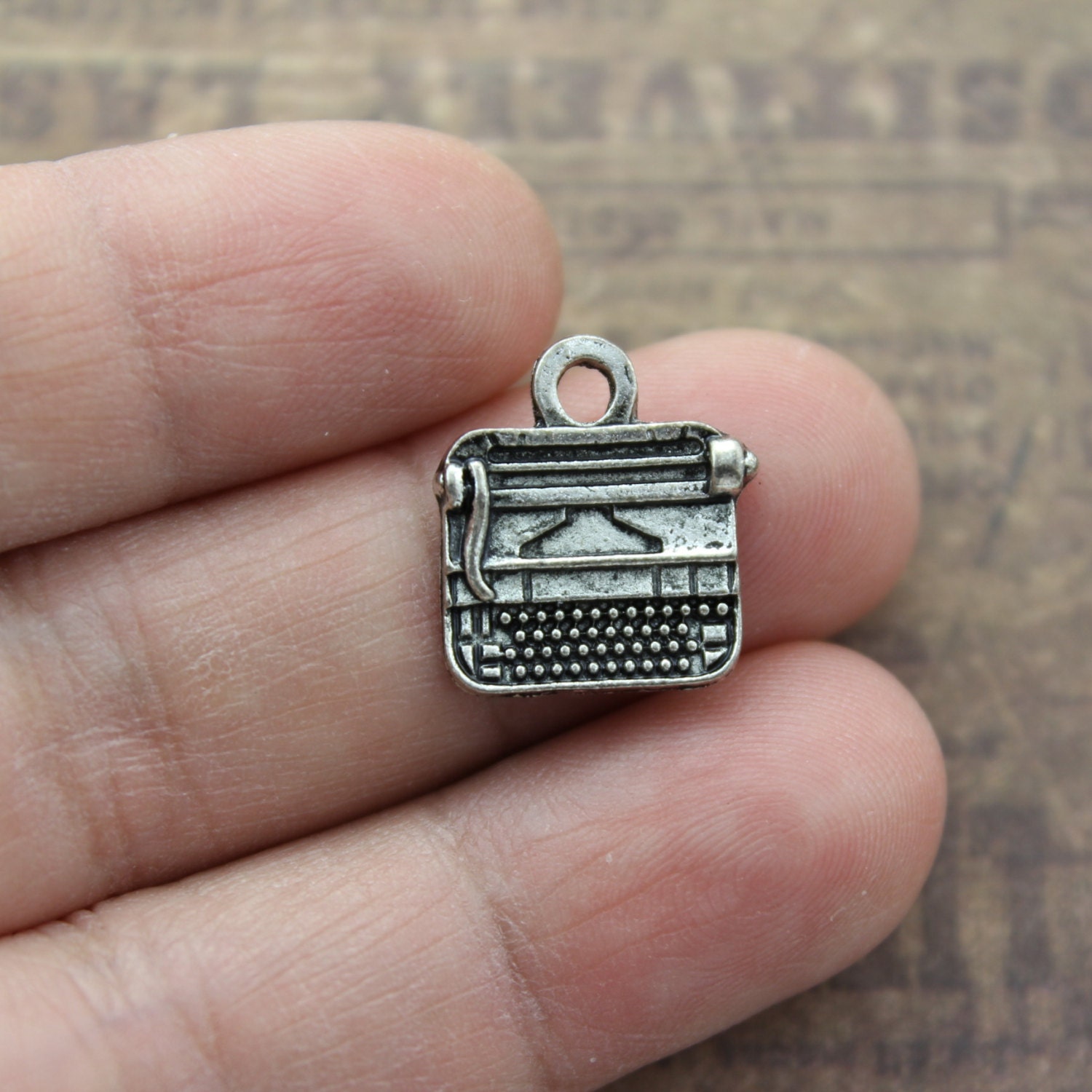 10 Typewriter Charms Typewriter Pendants Antiqued Silver Tone 13 x 12