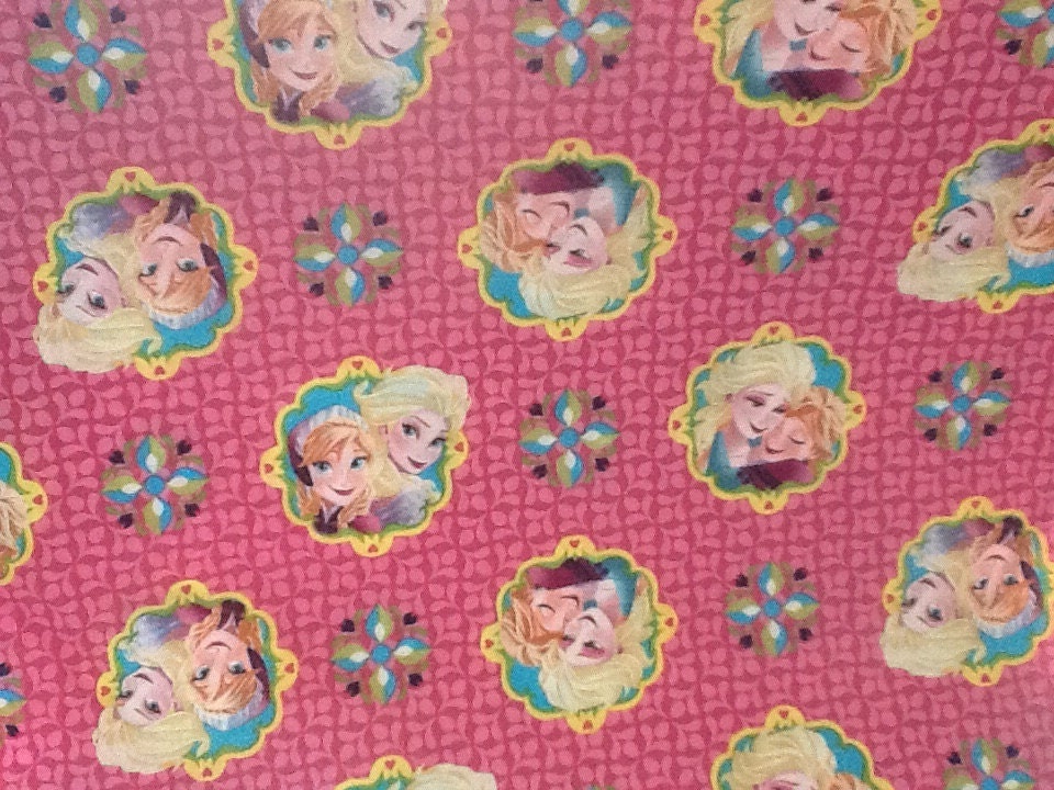 Frozen oval fitted sheet