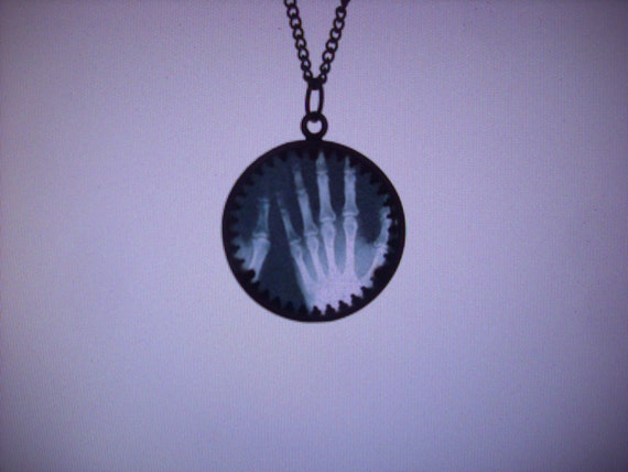 Hand X-ray necklace