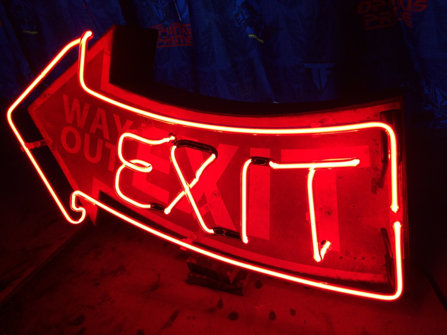 Vintge EXIT neon sign by Andesigneon on Etsy
