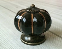 Beliebte Artikel für möbel griffe bunt auf Etsy