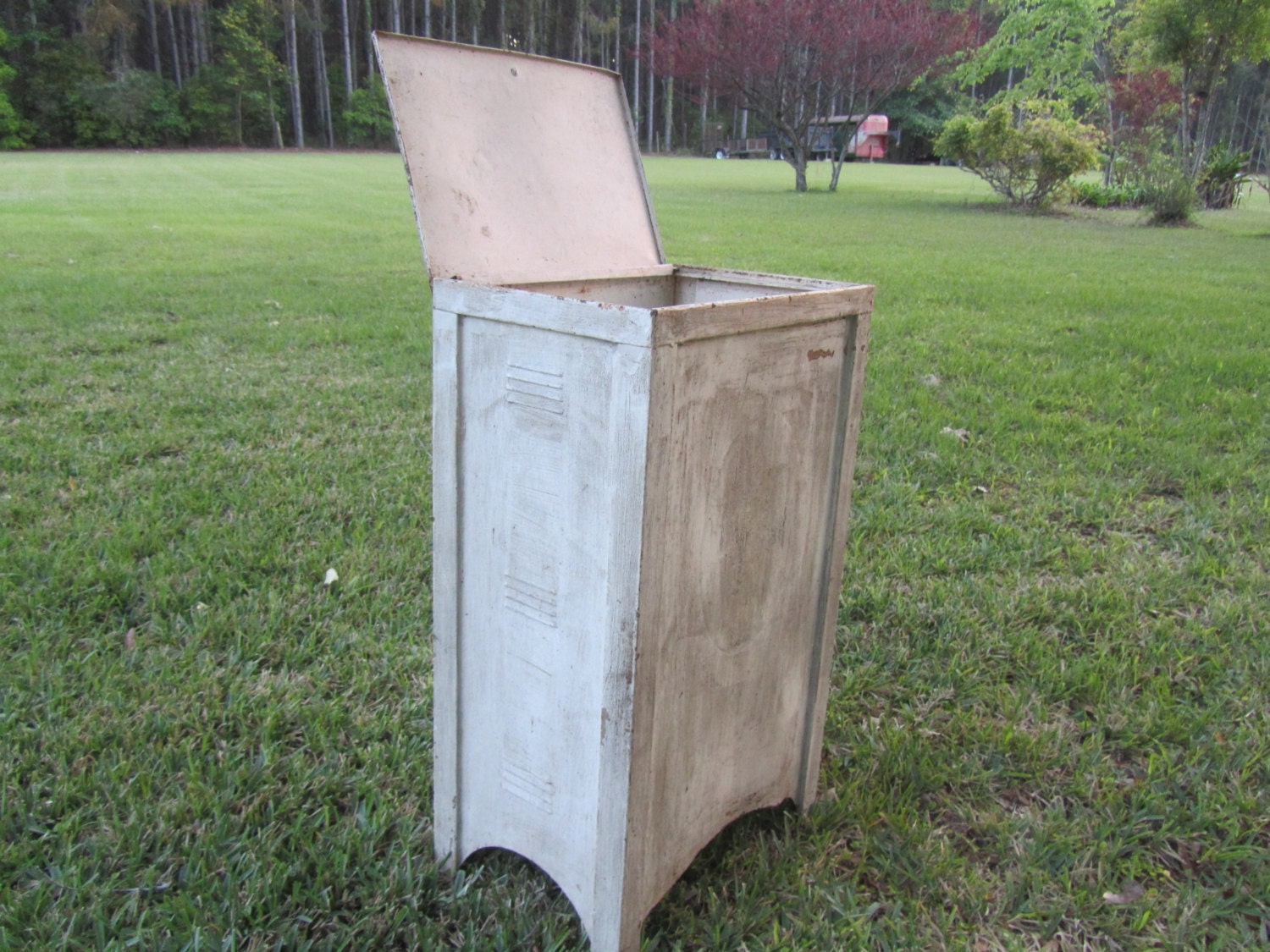 METAL CLOTHES HAMPER, School Locker Clothes Hamper, Vintage Metal Box