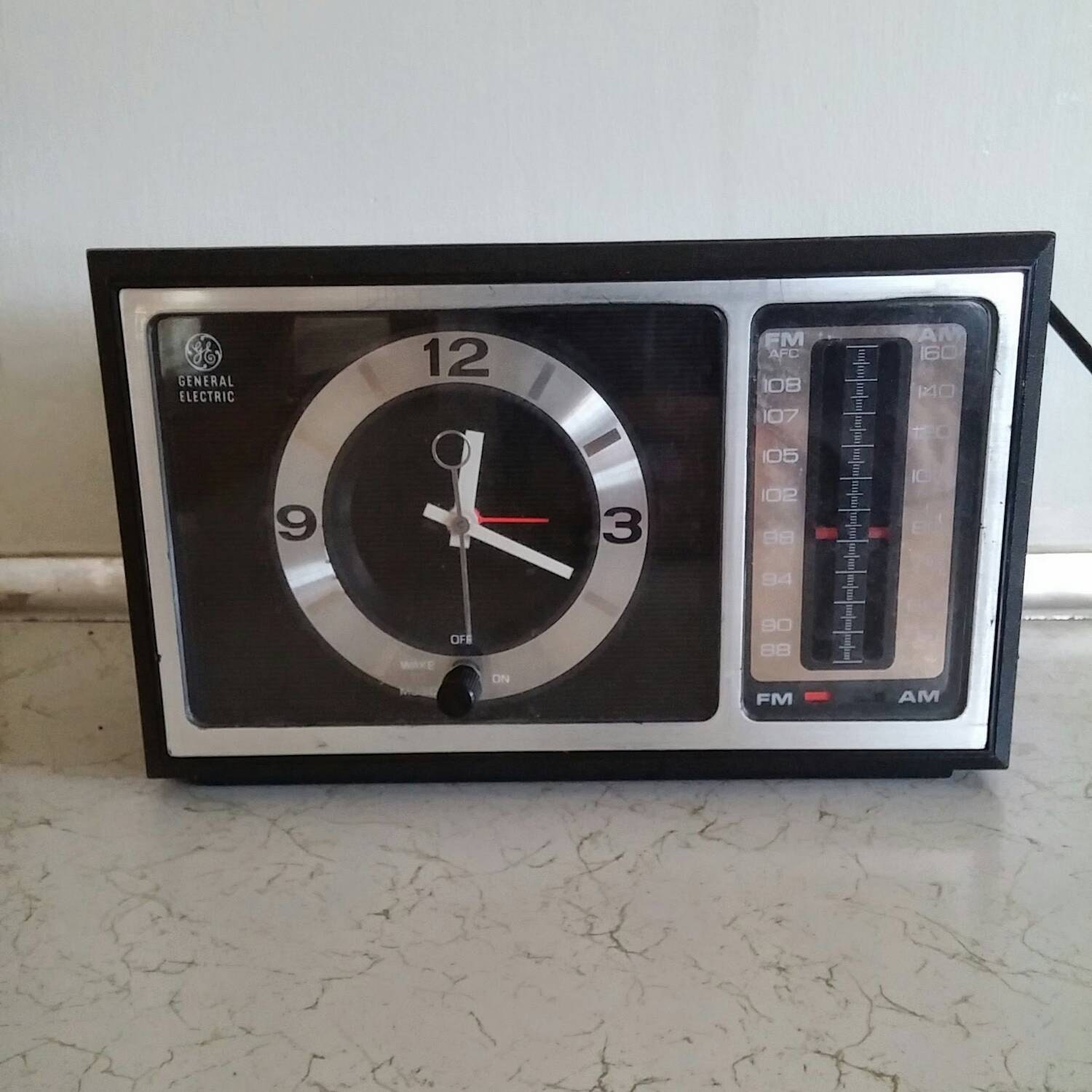 analog radio clock