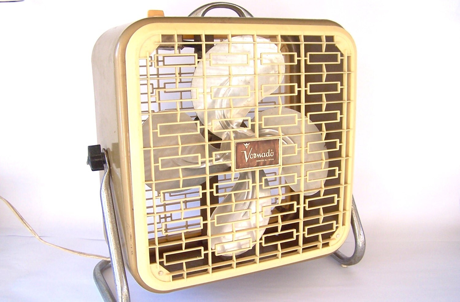 Retro Vornado Adjustable 2 Speed Box Fan Model 805 Vintage