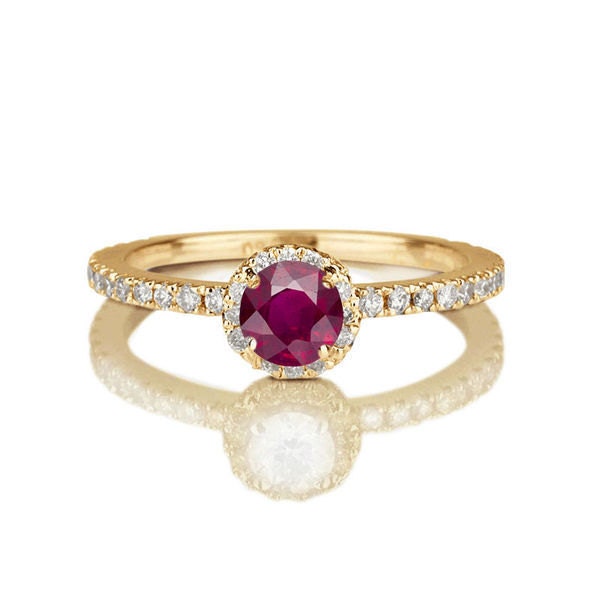 Vintage engagement rings ruby