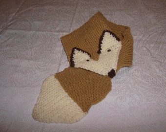 knitted funny fox scarf