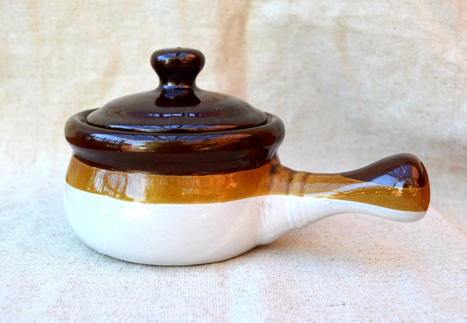 Glazed clay French Onion Soup Bowl with Handle and Lid