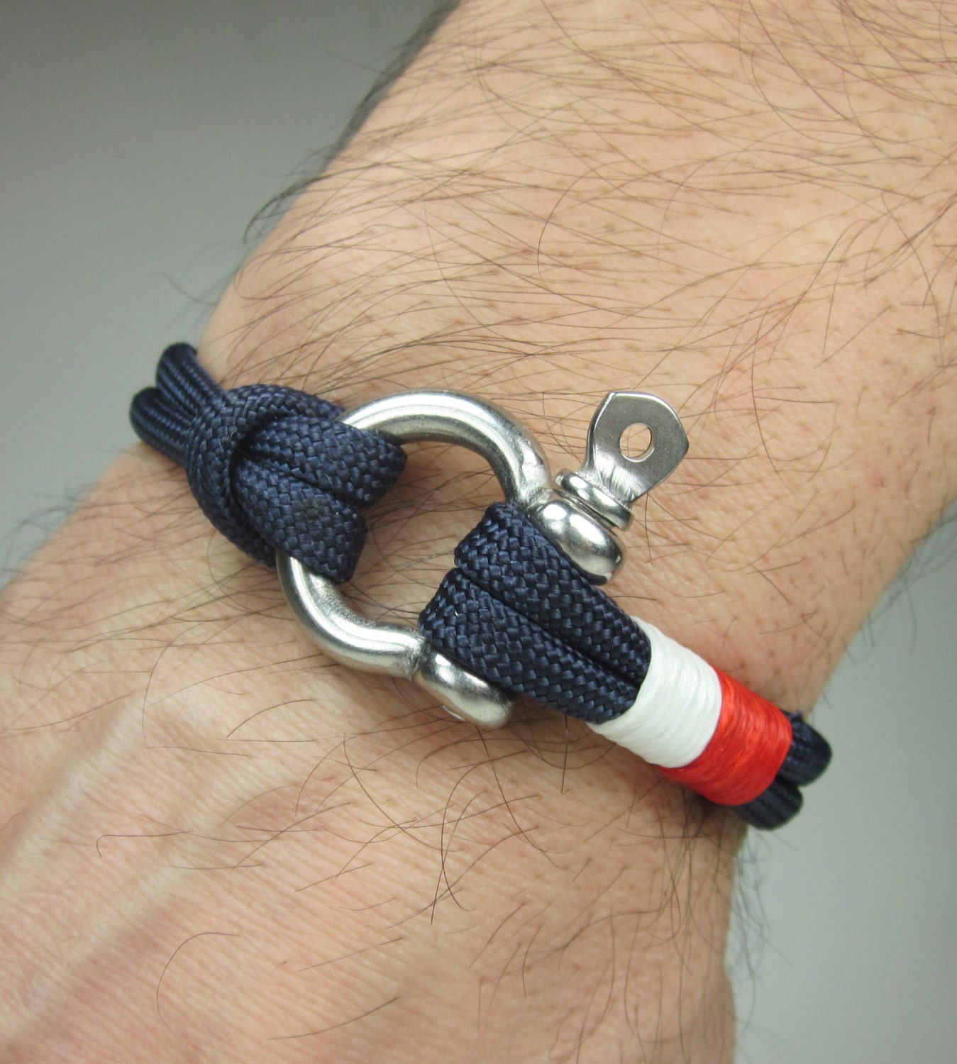 EXPRESS SHIPPING Paracord Bracelet in Navy Blue Survival