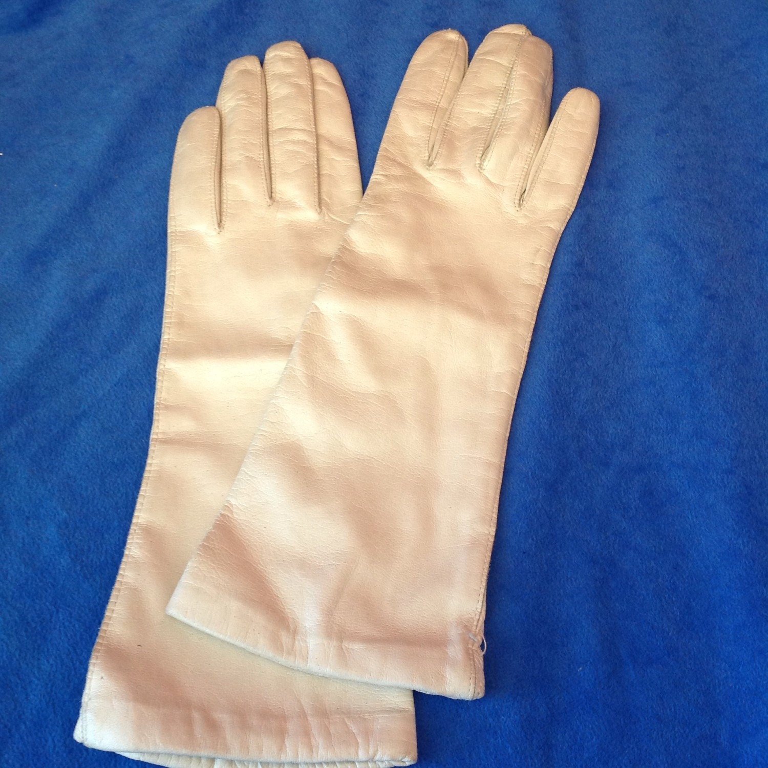 Vintage white leather gloves size 6