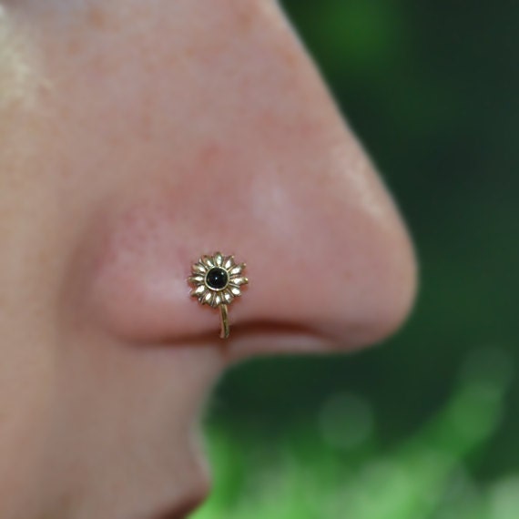 Onyx Nose Ring - Gold 6mm Flower Nose Hoop - Tragus Earring - Cartilage Hoop - Forward Helix Earring - Septum Ring - Nose Piercing 18 gauge