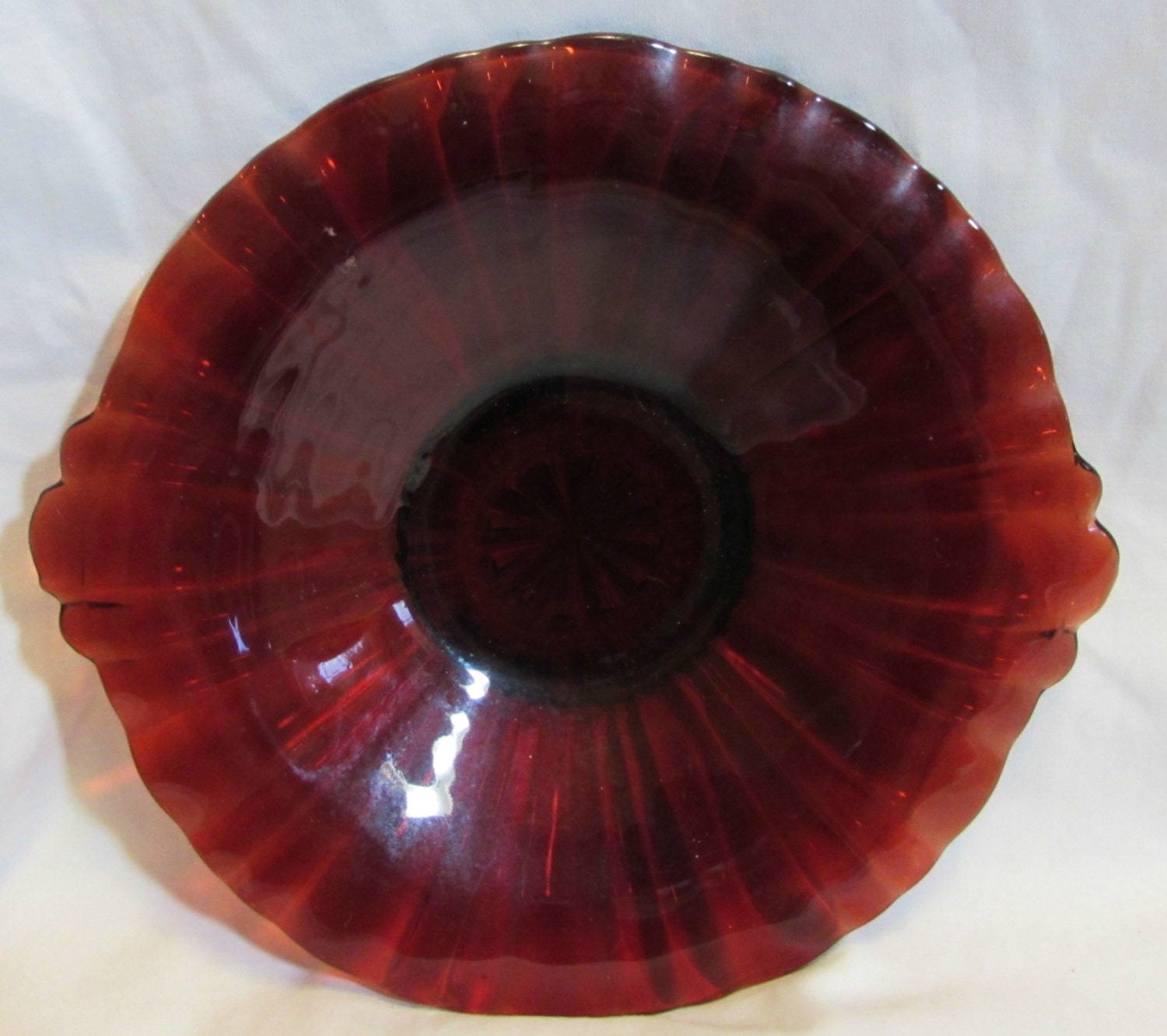 CHRISTMAS ALERT! Cranberry Glass Shallow Bowl, 1950’s – Haute Juice