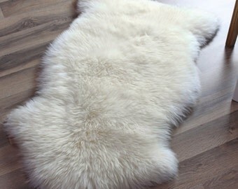 Genuine Sheepskin Rug Single Pelt Ivory White Fur, Approx. 2ft x 3ft