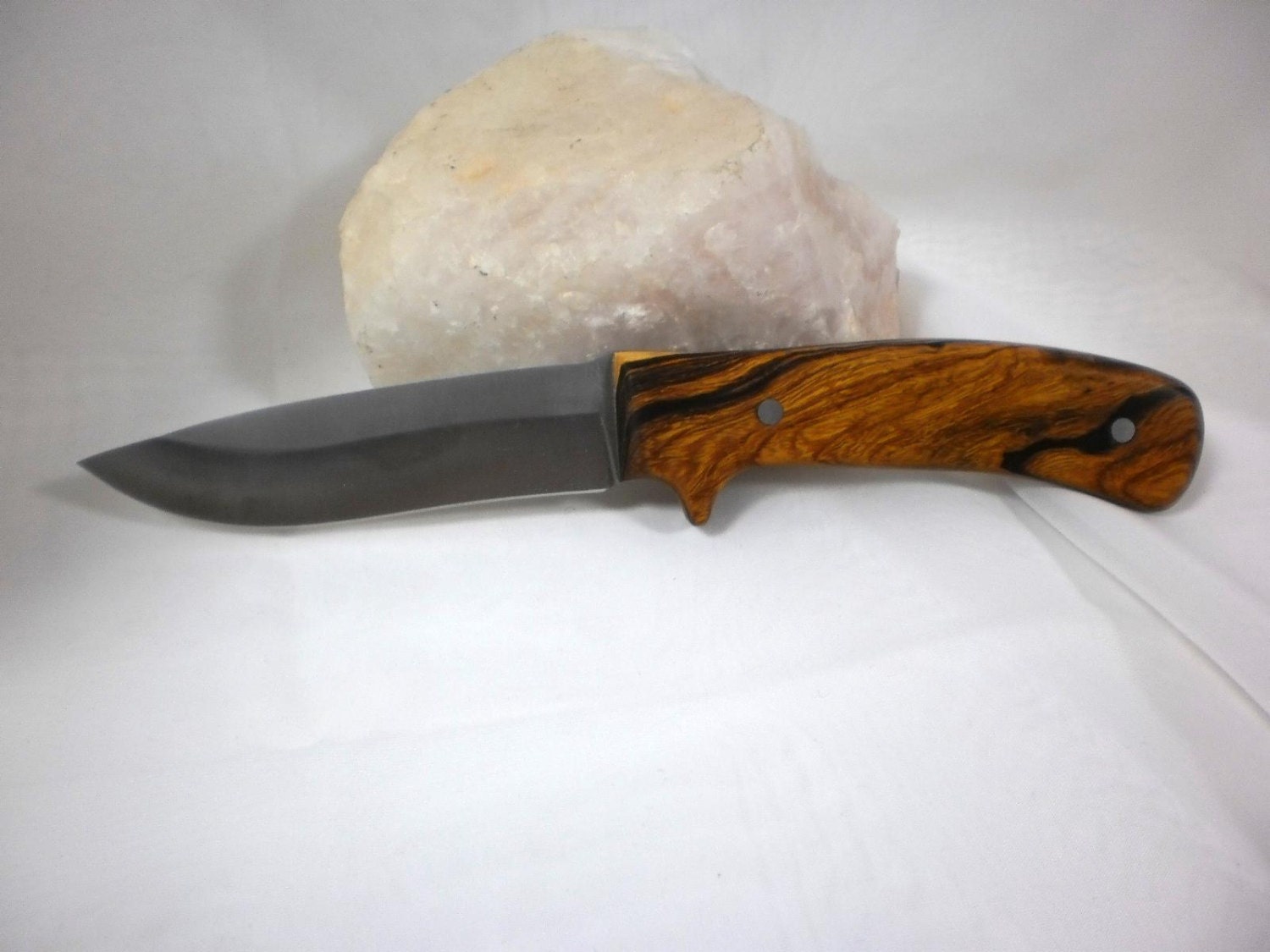 Hunting Knife with Ironwood Handle
