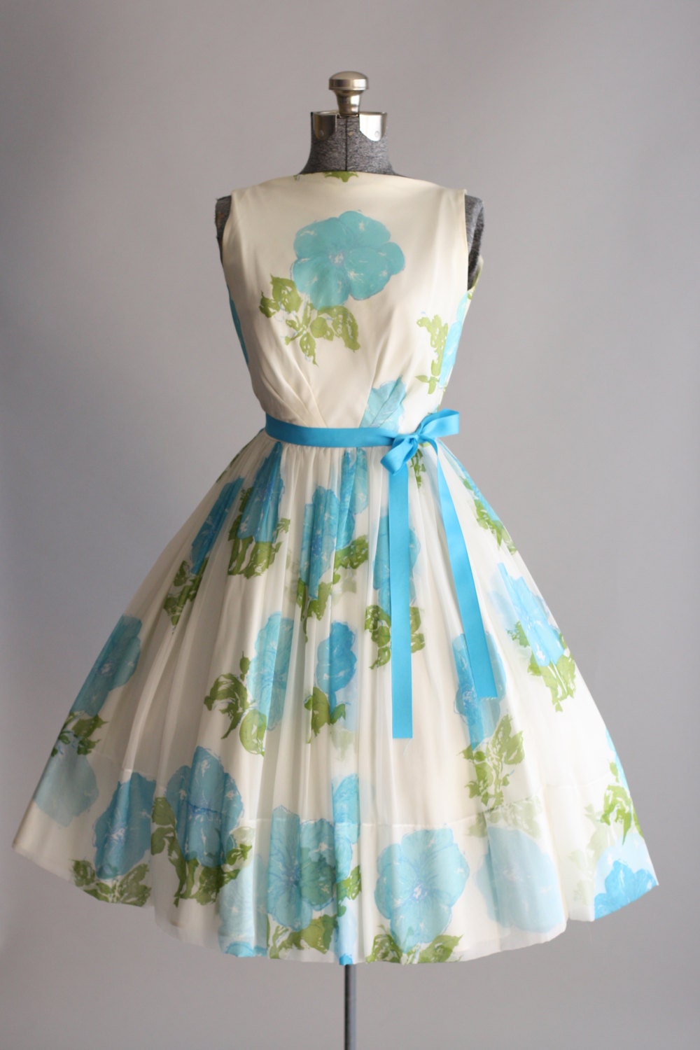 Vintage 1950s Dress / 50s Party Dress / Junior Theme NY Blue