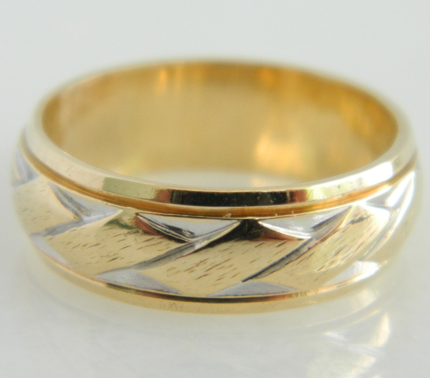 Vintage 14K Gold ARTCARVED Wedding Band Art Carved