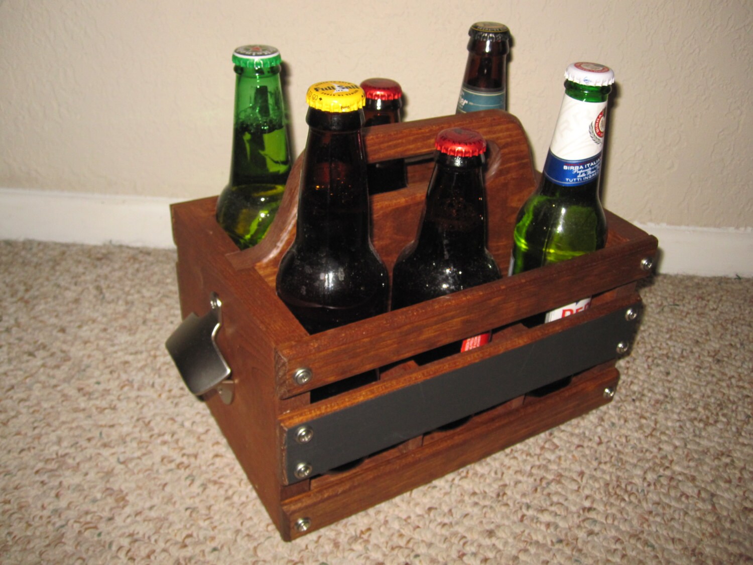 Wood 6Pack Beer Carrier with Blackboard Label by Blueskyandcacti