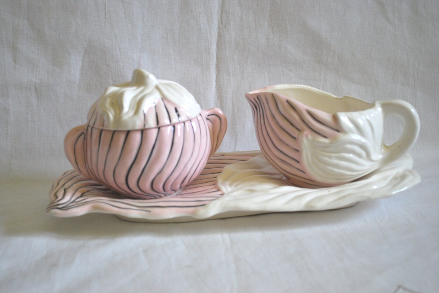 cream and sugar set pink and white with by Dupasseaupresent