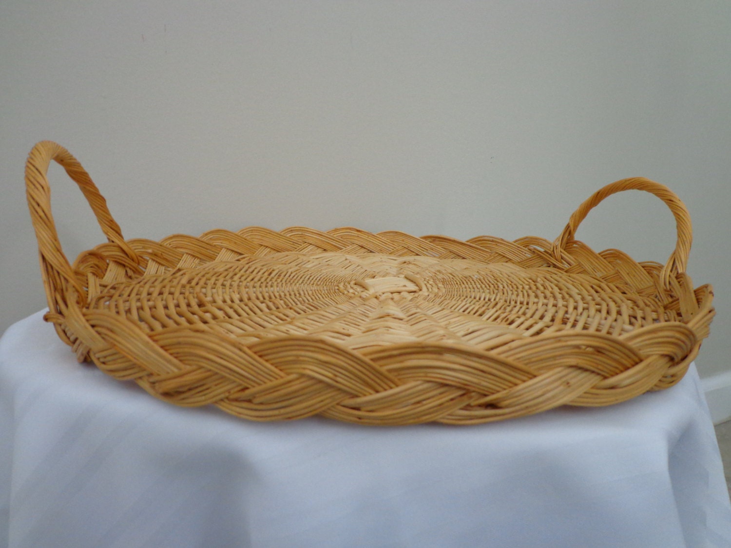 Large Round Flat Handle Basket Round Braided Basket Stone