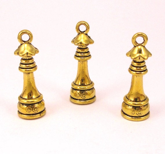25pcs of Antique Gold Queen Piece Charm pendants Chess by DIYclub