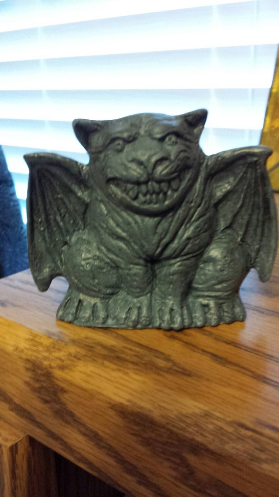 resin gargoyle