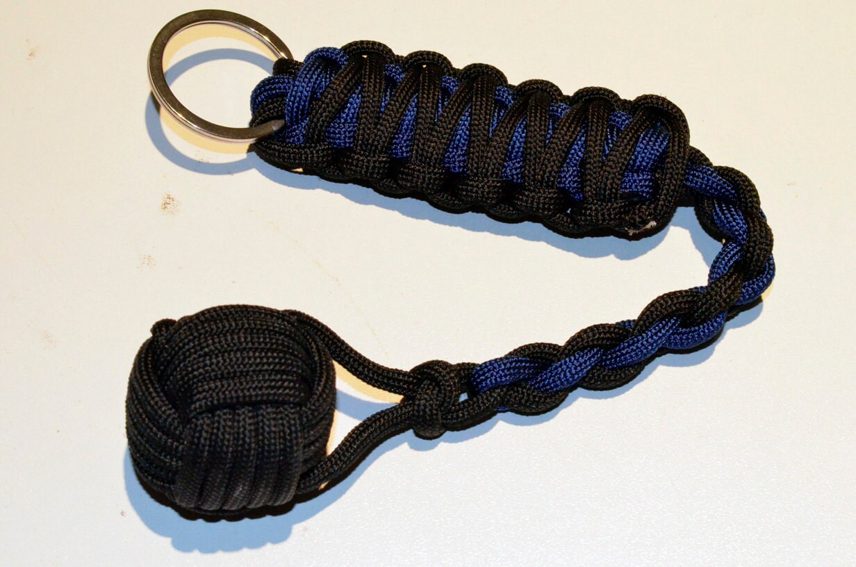 10 Monkey Fist 550 Paracord Keychain Black / Dark Blue