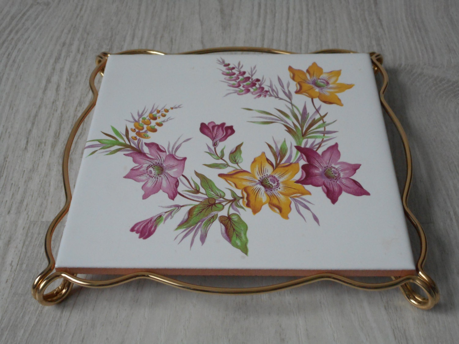 vintage Spanish decorative pan trivet stand made from ceramic tile