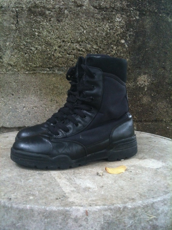 Magnum Boots/ Vintage/ 90s/ unisex/ Real Leather/ HiTec/ Oil