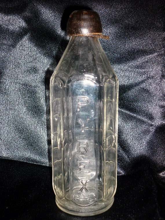 Vintage Glass Pyrex Baby Nursing Bottle with Rubber Cap 8 Oz.
