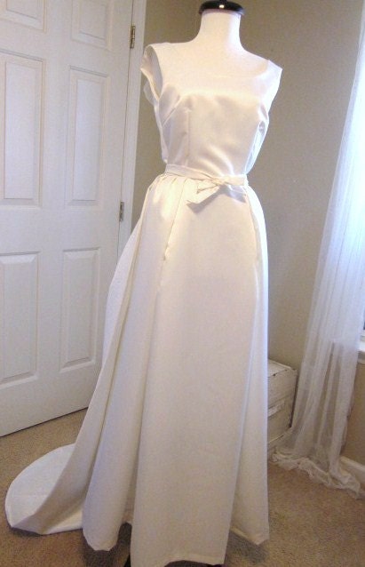 1960's Style Wedding Dress Grace Kelly Style by TenderLane